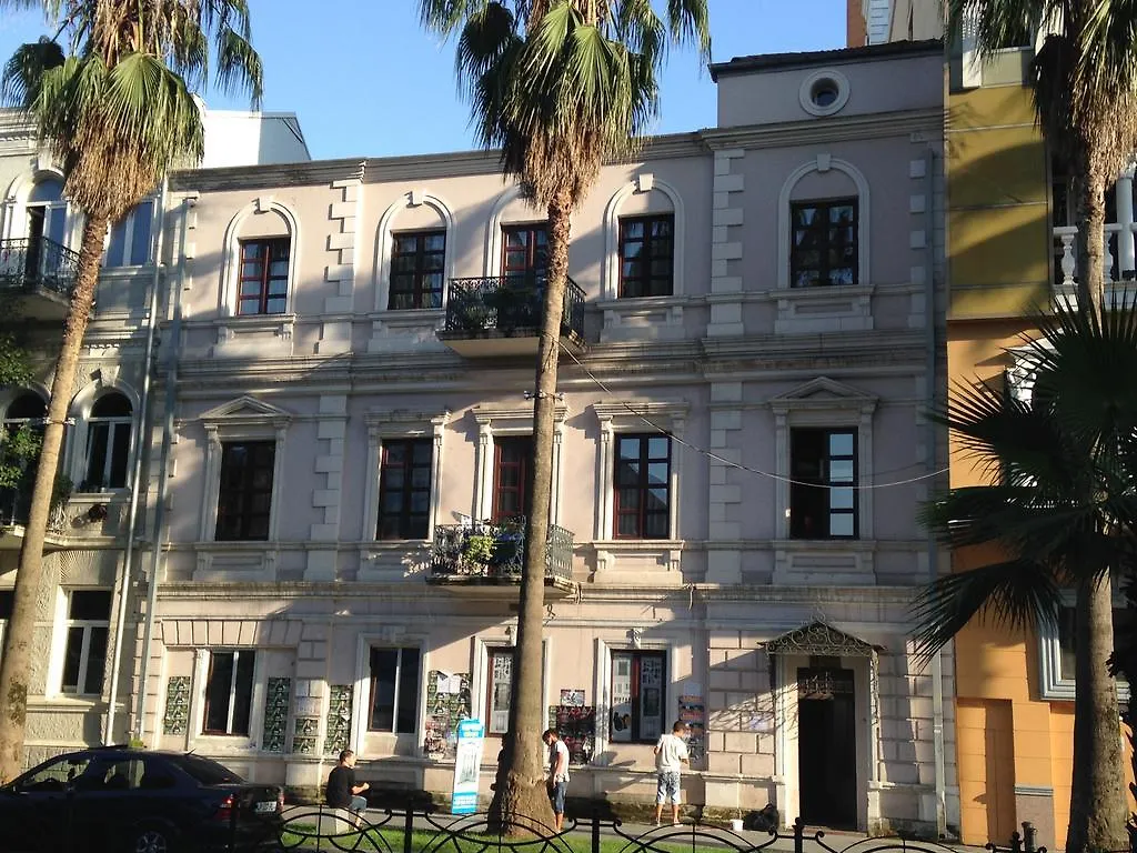 Cheap And Chic Apartment Batumi Georgia