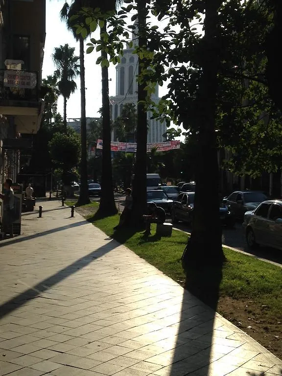 Cheap And Chic Apartment Batumi