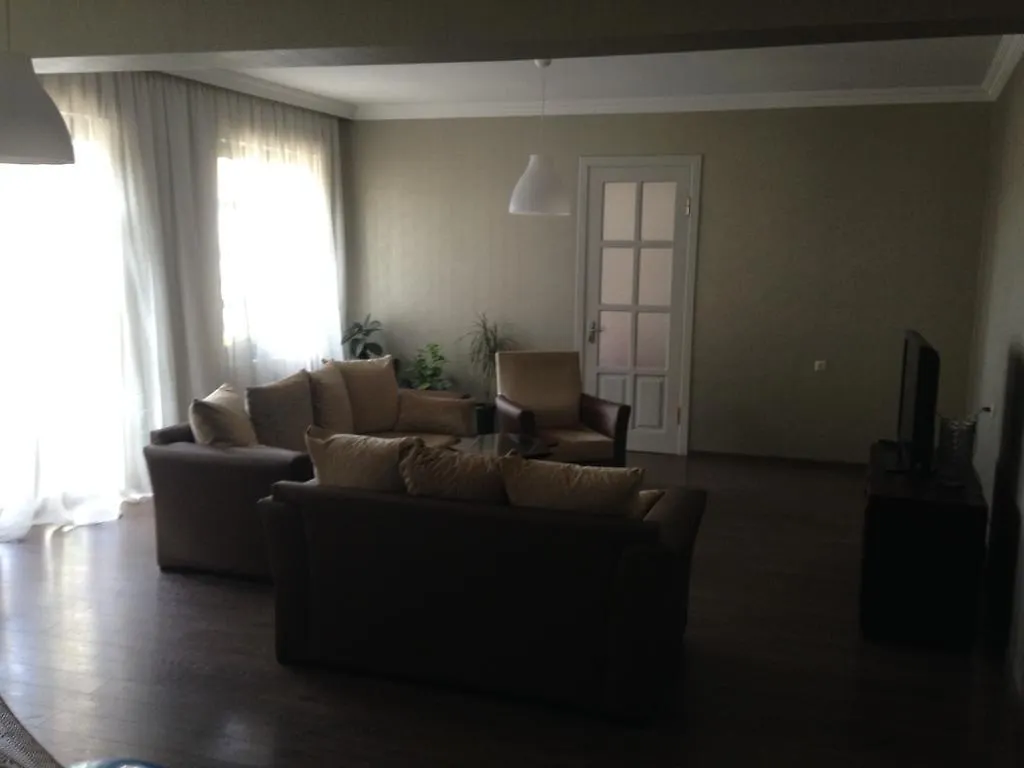 Cheap And Chic Apartment Batumi