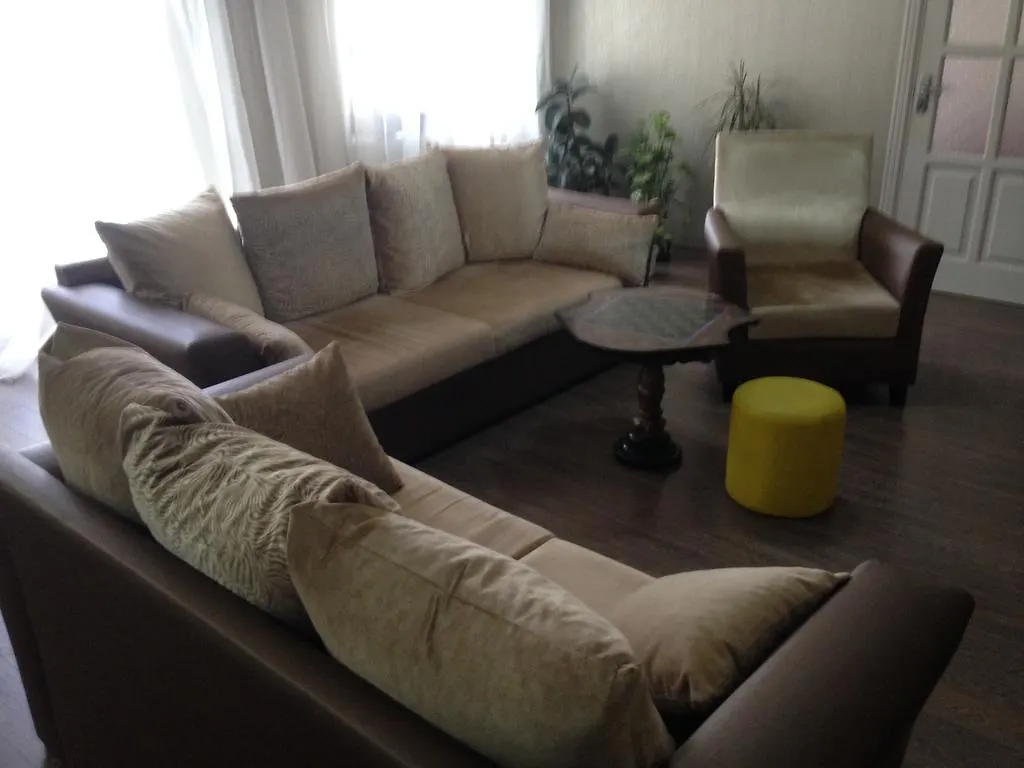 Cheap And Chic Apartment Batumi