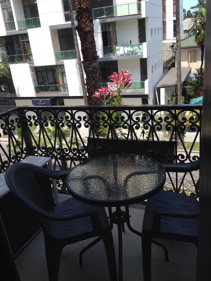 Cheap And Chic Apartment Batumi